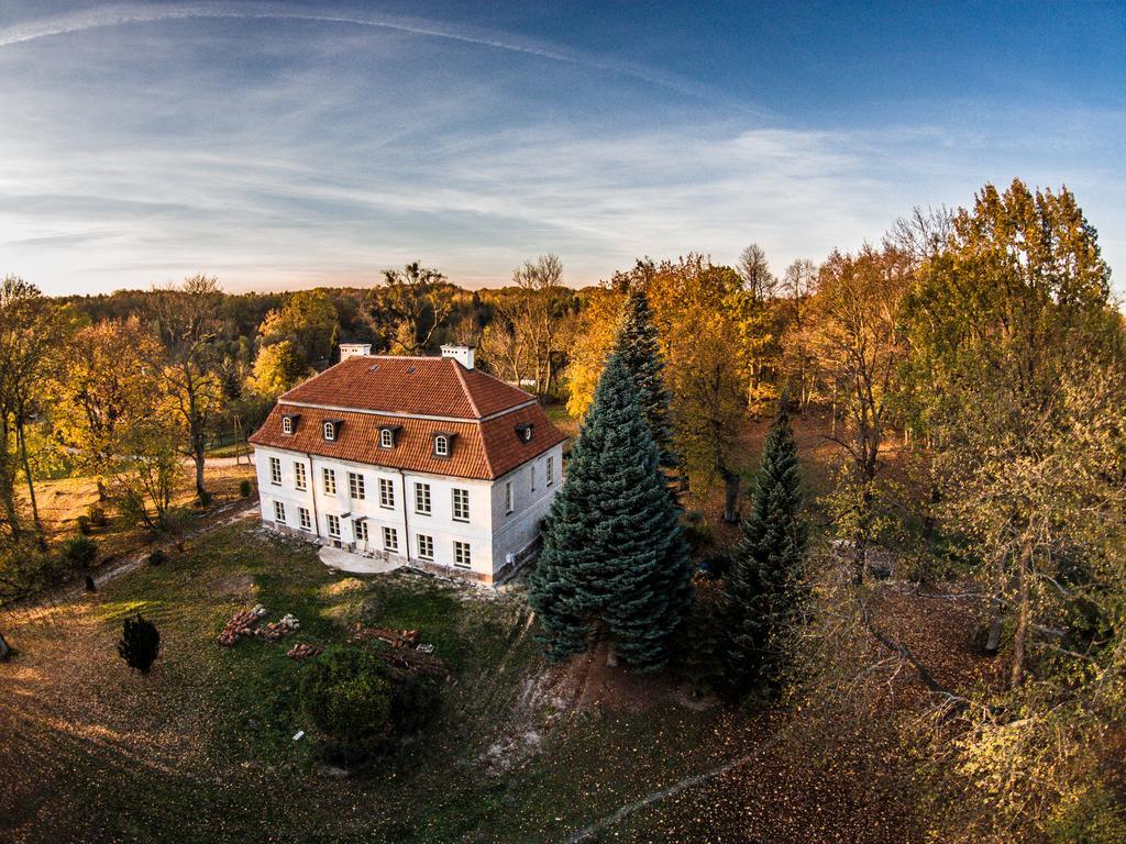 Bed and Breakfast Dwor Dawidy Млинари Екстер'єр фото