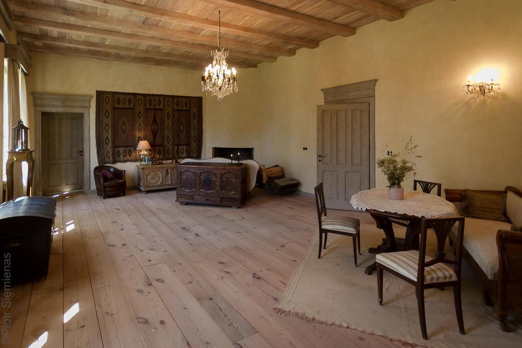 Bed and Breakfast Dwor Dawidy Млинари Екстер'єр фото