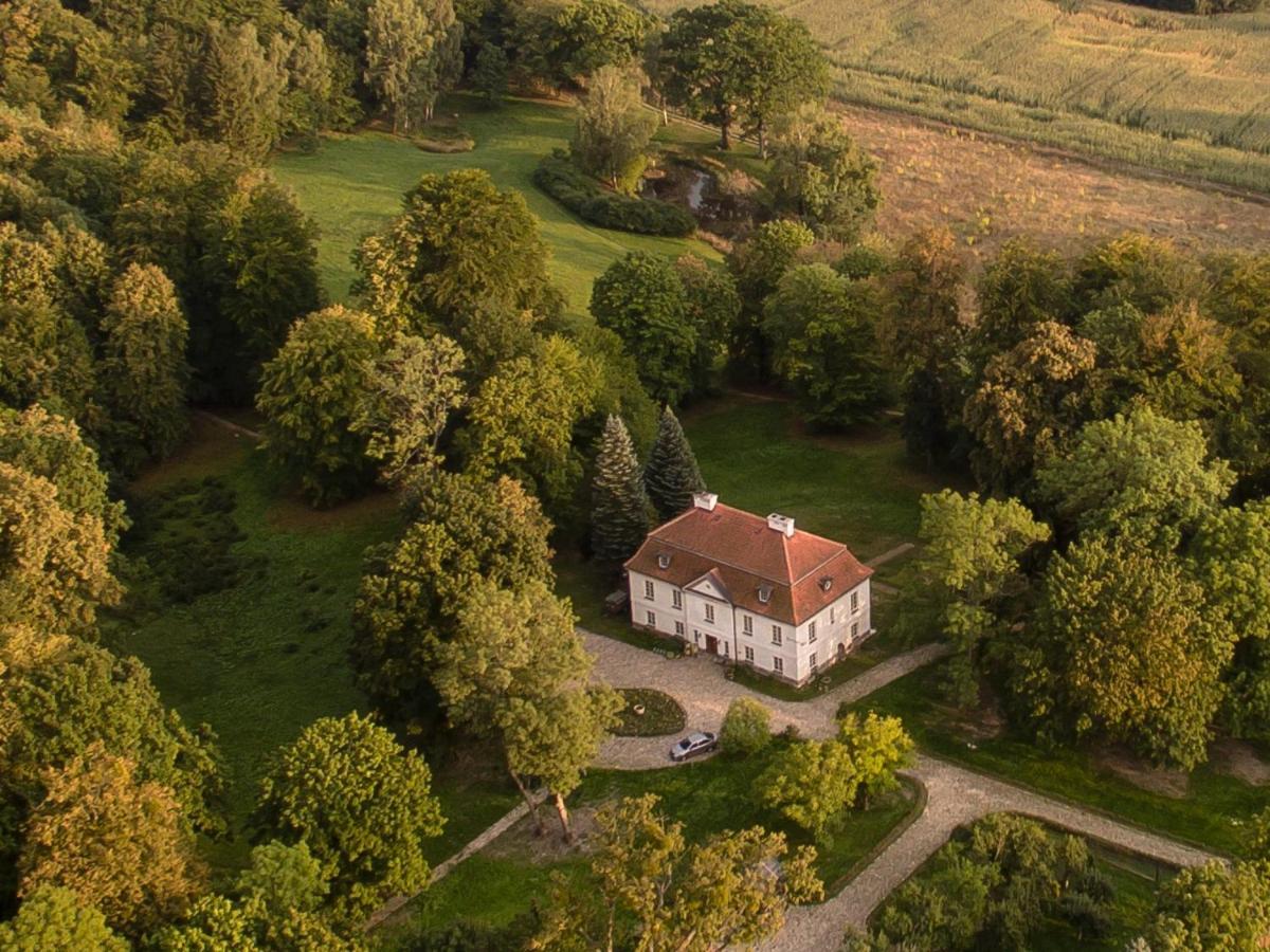 Bed and Breakfast Dwor Dawidy Млинари Екстер'єр фото